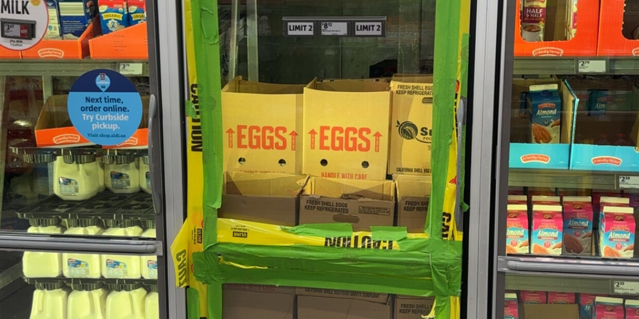 CjYKMlNuYXBjaGF0LzEzLjMxLjAuNDcgKGlQaG9uZTE1LDI7IGlPUyAxOC4xLjE7IGd6aXApIAI= Shortages affecting egg prices in grocery stores.